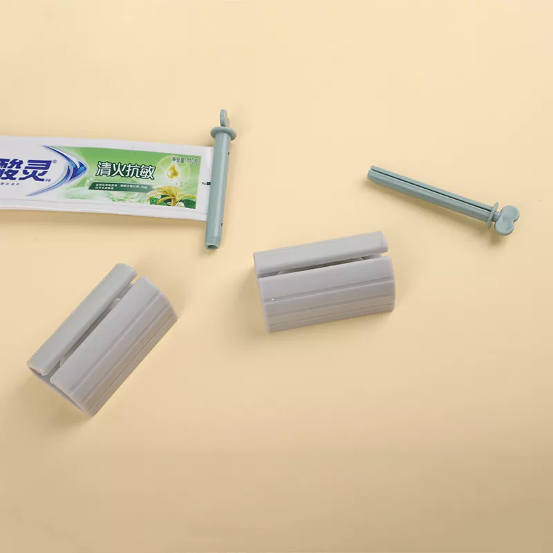 Presse-dentifrice rotatif pour enfants